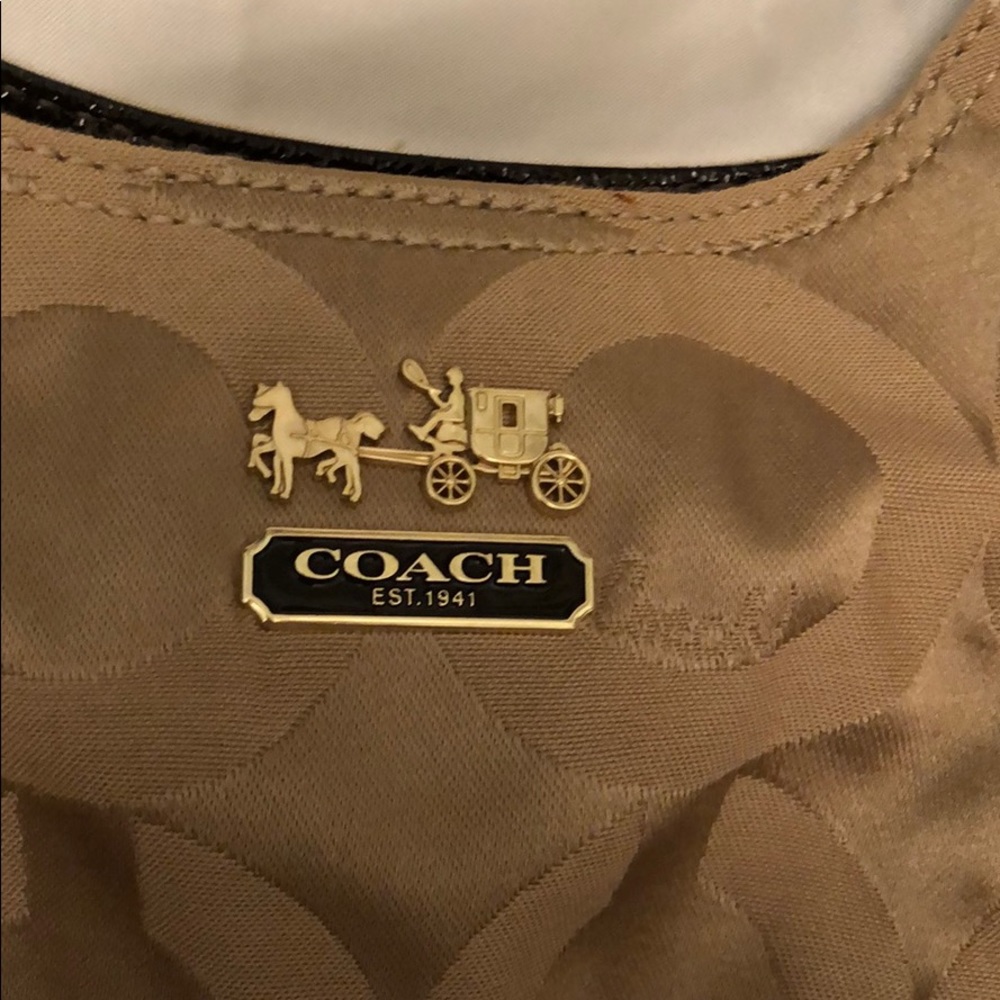 Coach purse - Picture 4 of 8